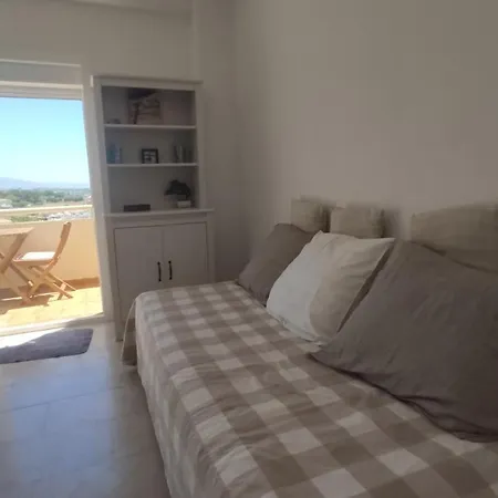 Apartamento Con Piscina Y Vistas Al Mar