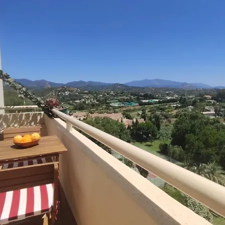 Apartamento Con Piscina Y Vistas Al Mar Estepona
